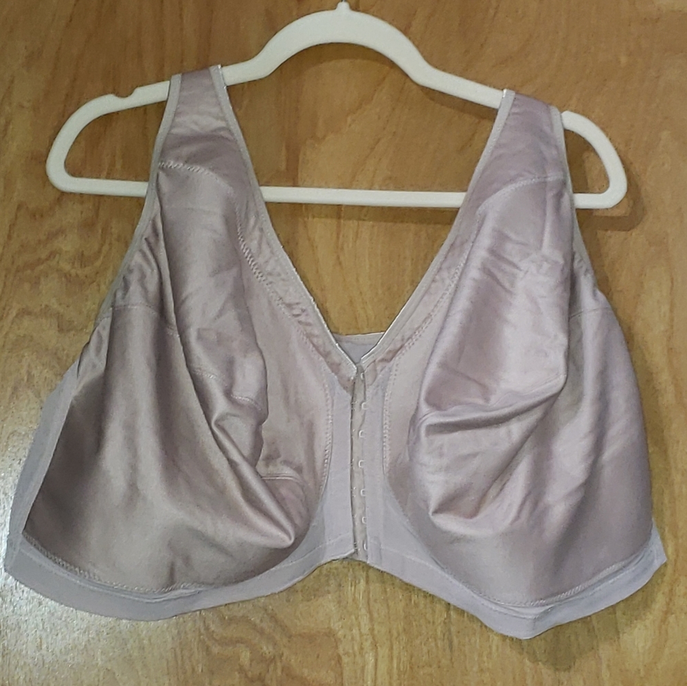 Glamorize MagicLift Front Close Posture Wireless Bra #1265